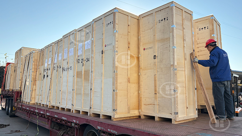 華東工控匠心打造，又一批高端控制柜成功啟航，出口俄羅斯！