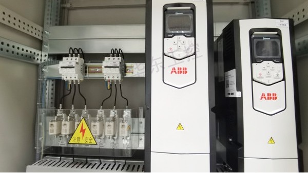 變頻柜選型指南：科學(xué)匹配，高效節(jié)能